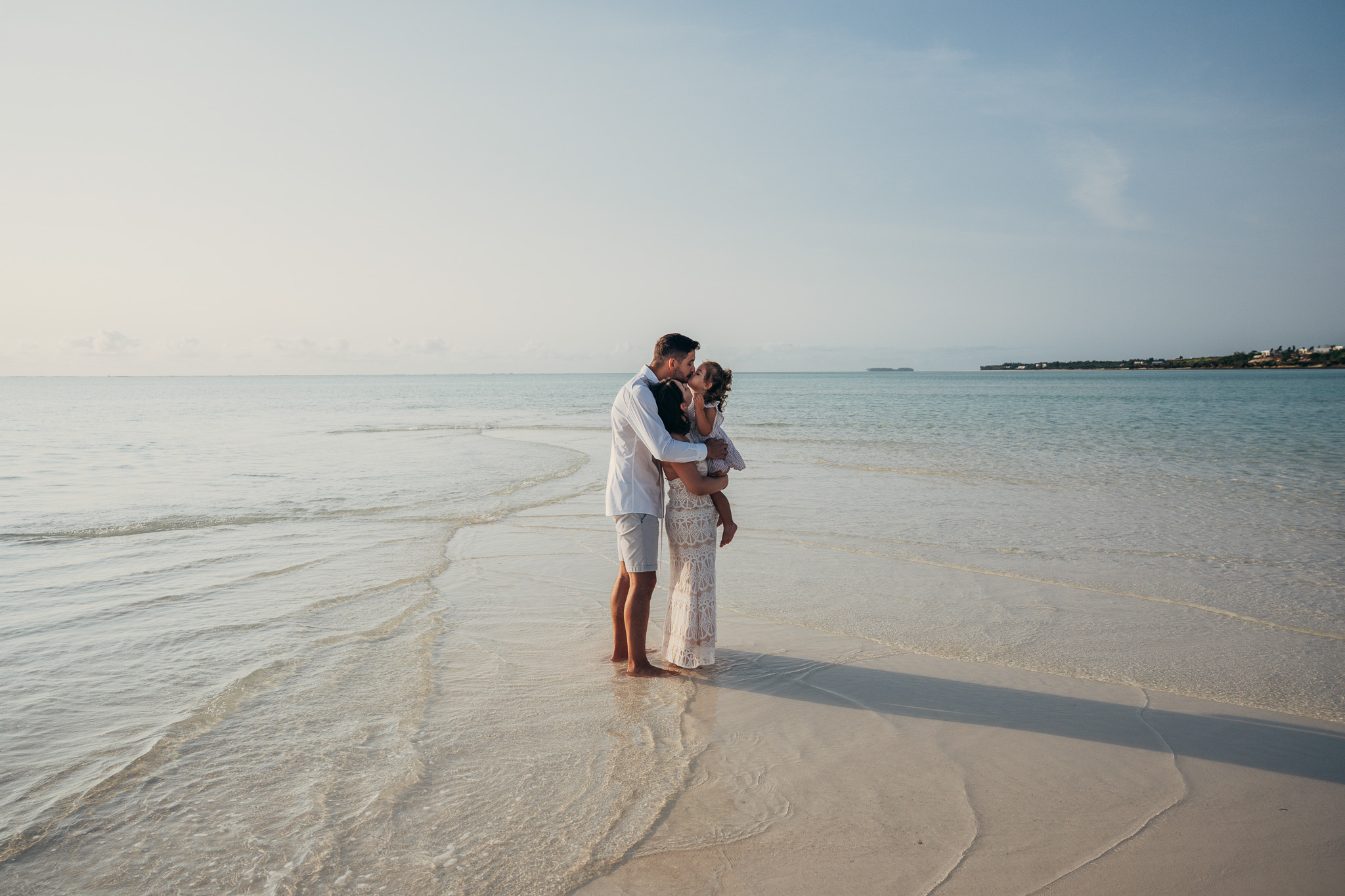 Family session Zanzibar beach - beautiful family portraits