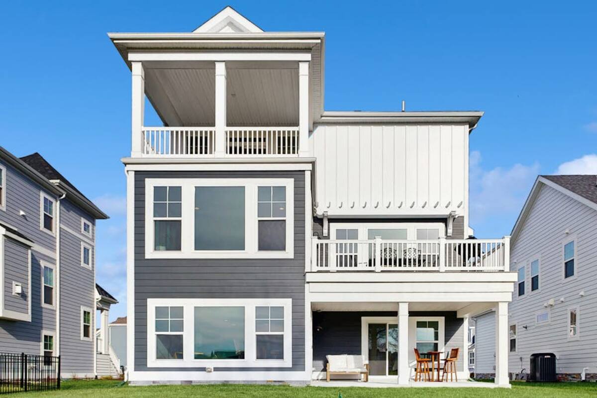 Bayside home decor